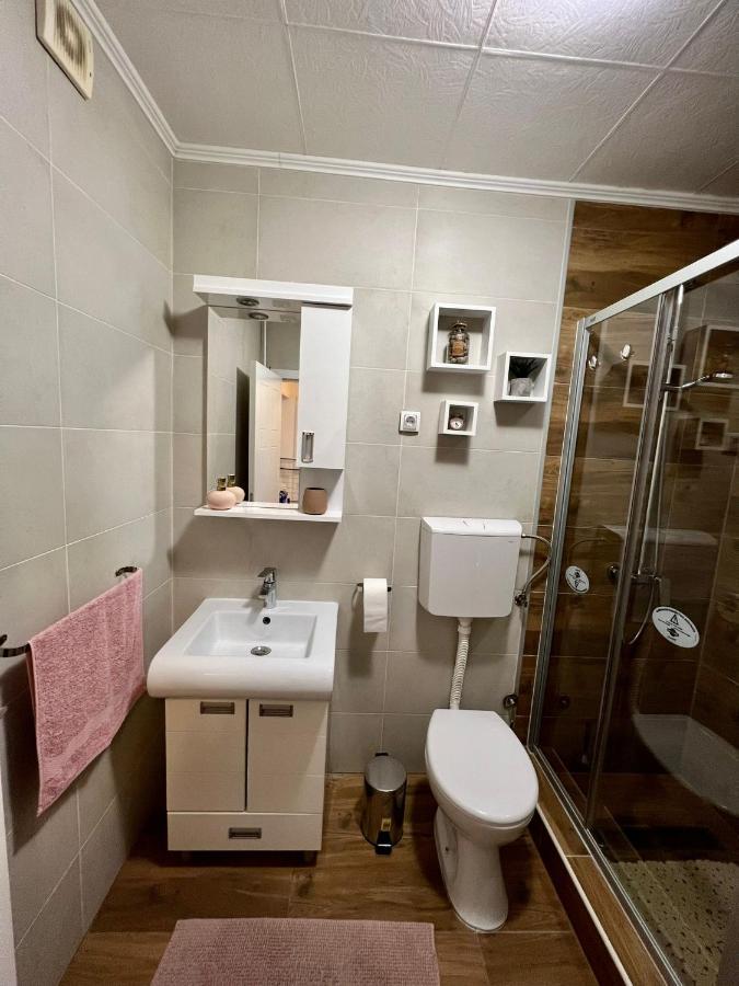 Prestige Apartment 3 Novi Sad Exterior foto