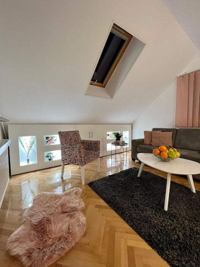 Prestige Apartment 3 Novi Sad Exterior foto